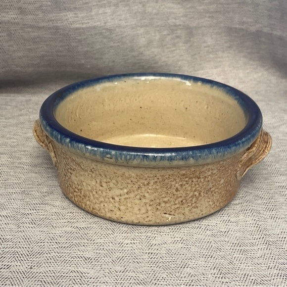 Monroe Salt Works Chippendale Rose Chowder Bowl Lug Handle - Picture 3 of 7